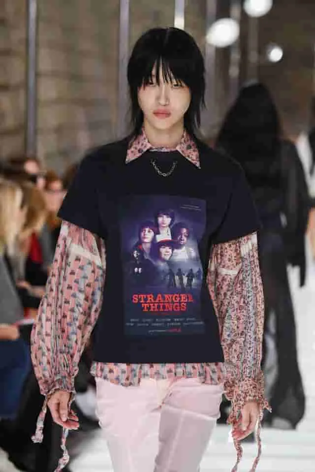 La influencia de la cultura pop en la moda y el estilo de vida contemporáneo.